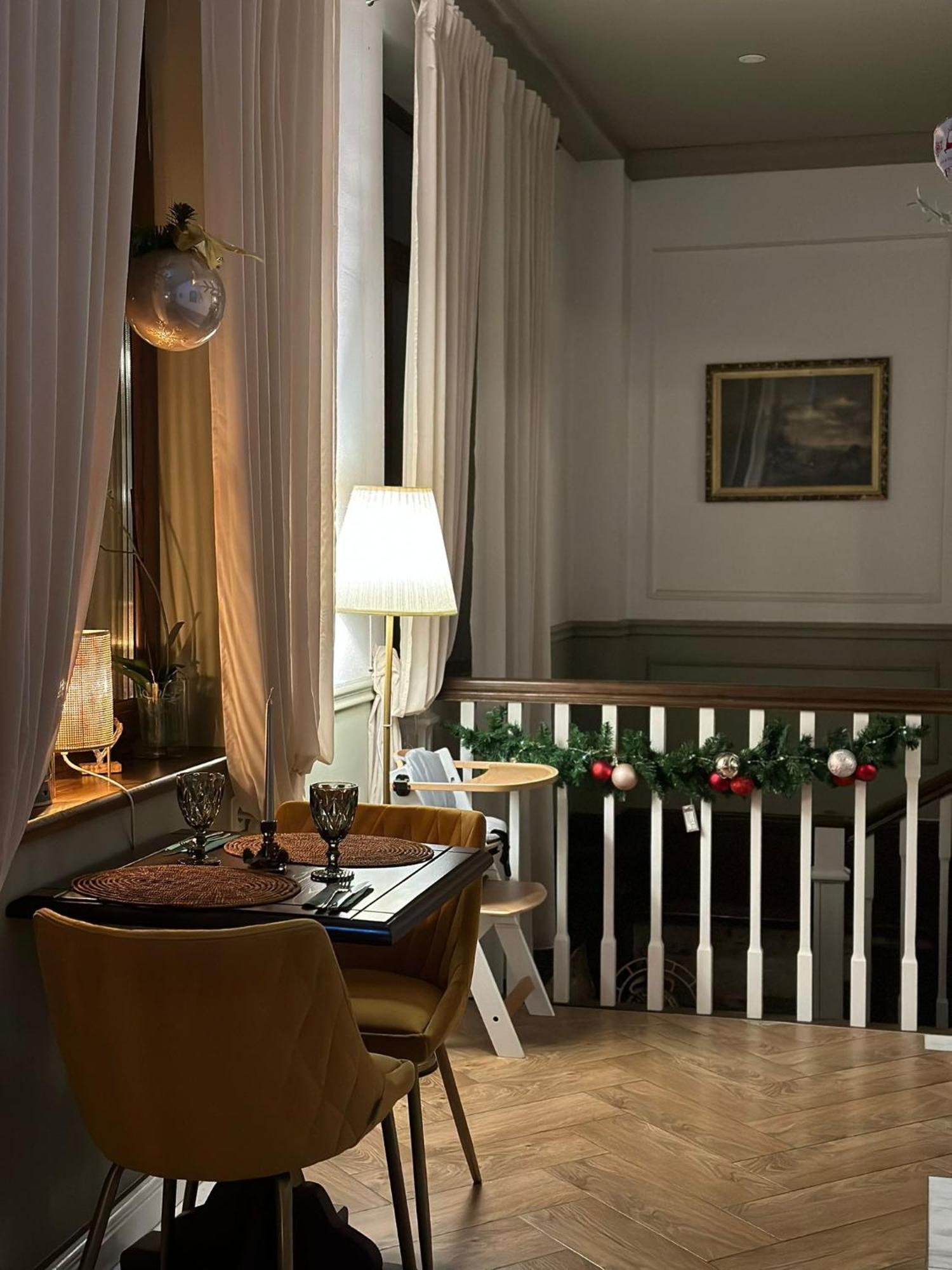 La Fontaine Hotel Hunedoara Buitenkant foto